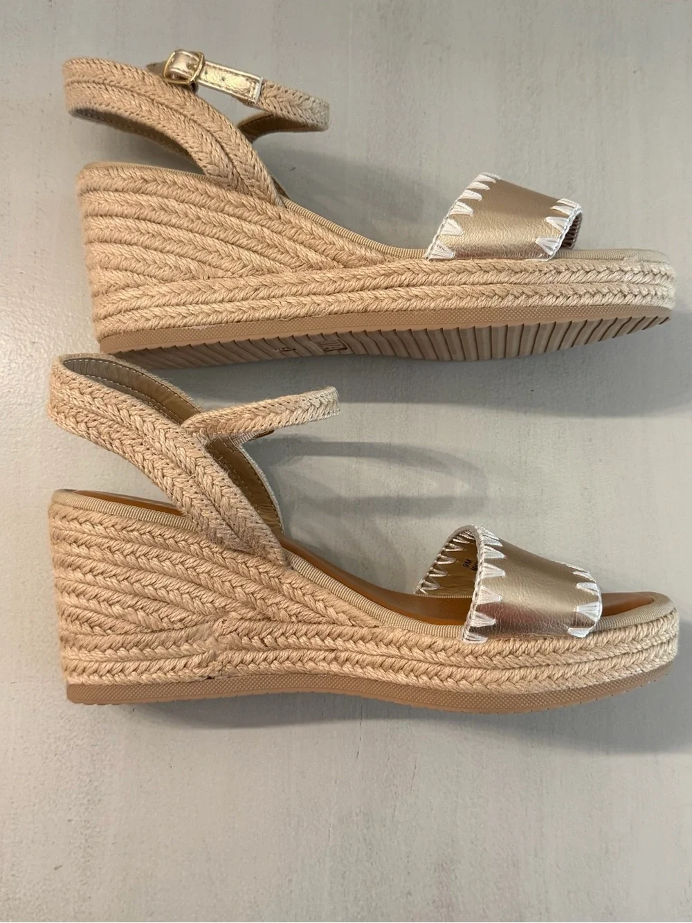 MIA Women’s Gold Espadrille Wedge Sandals with Ankle Strap Sz 9 NWOT